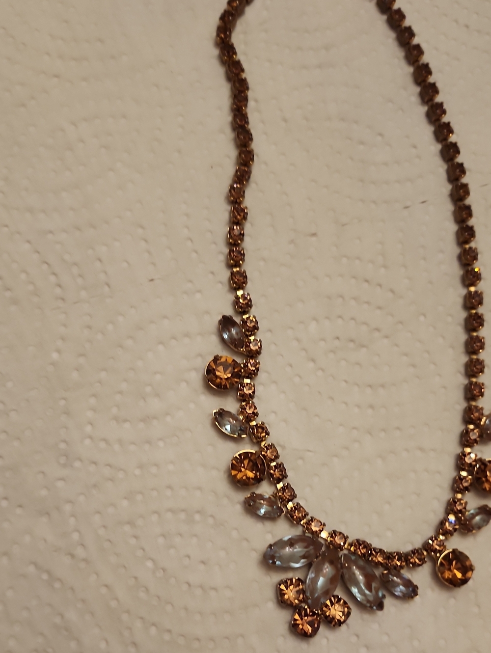1961'S Vintage Rhinestone  Saphiret Elegant Gold Crystal Statement Necklace